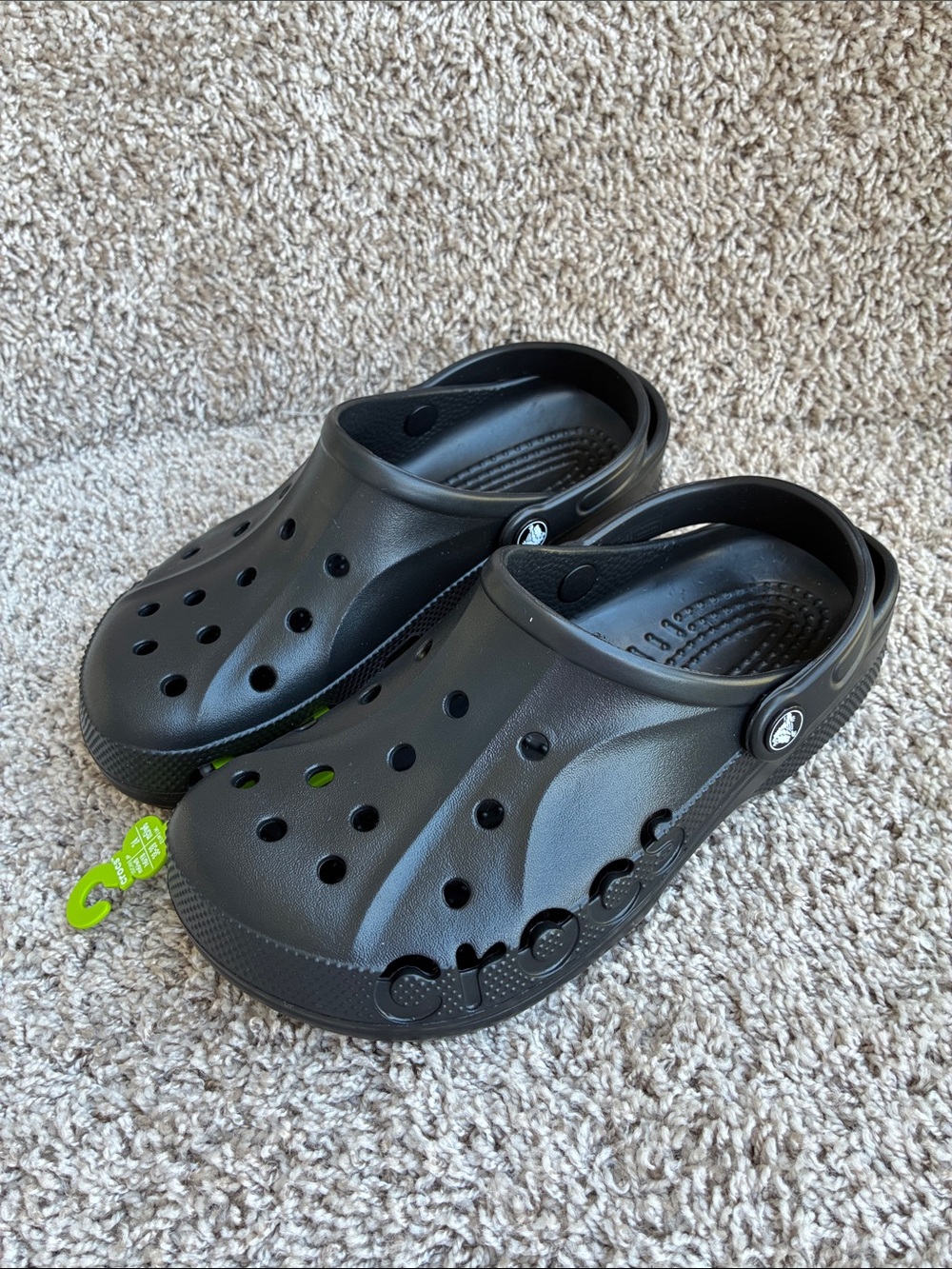 Crocs Women’s NEW Baya Black Clogs size 8